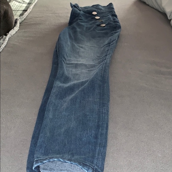 Women’s Express Jeans - Picture 2 of 4